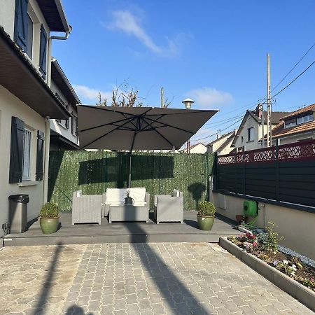 Chambre Pour 2 Personnes Avec Lit Separe Dans La Banlieue Parisienne Bondy Luaran gambar