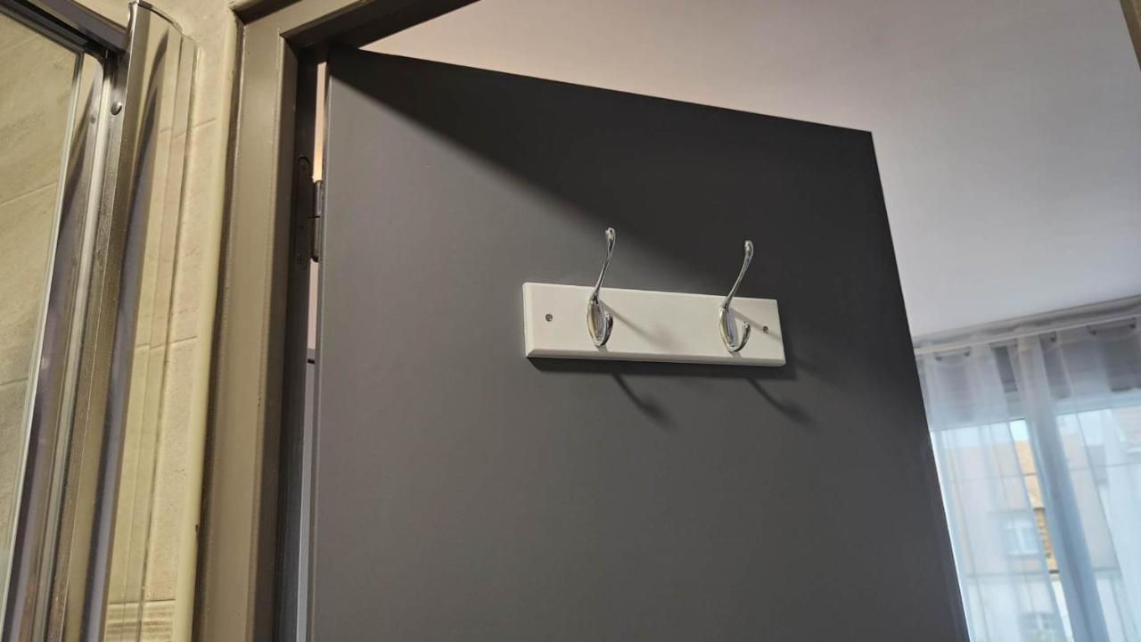 Chambre Pour 2 Personnes Avec Lit Separe Dans La Banlieue Parisienne Bondy Luaran gambar